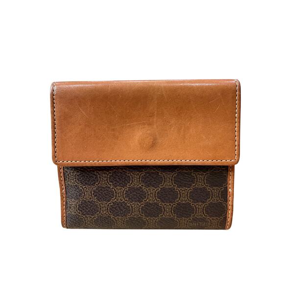 686. Celine McCadam Snap Wallet - Stylish and Functional! - Picture 7 of 7